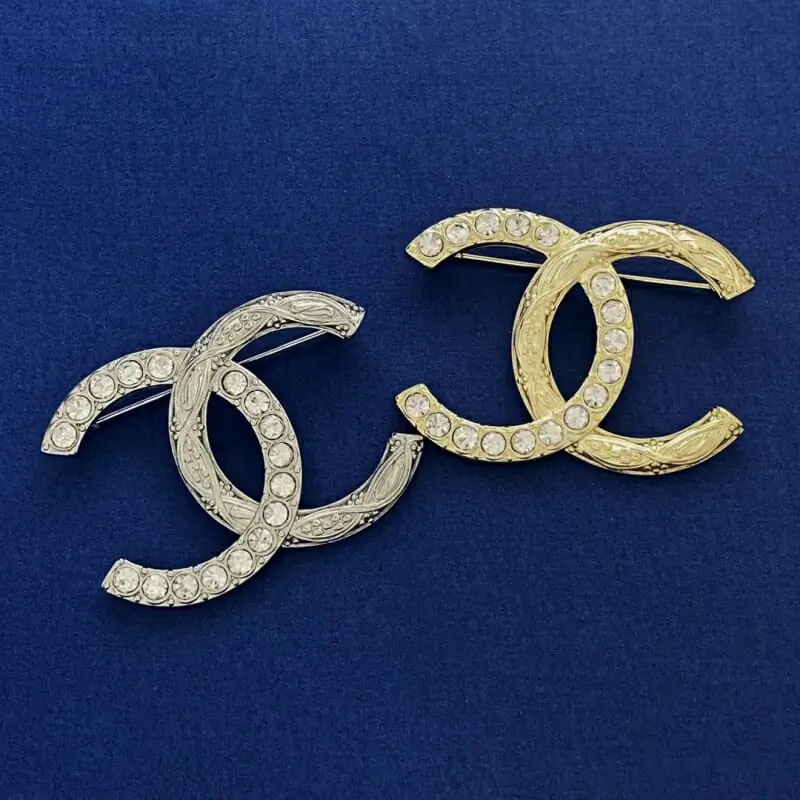 chanel brooches pour femme s_123bb102